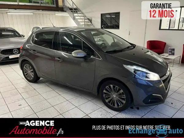 Peugeot 208 1.2i 110ch BOITE AUTO