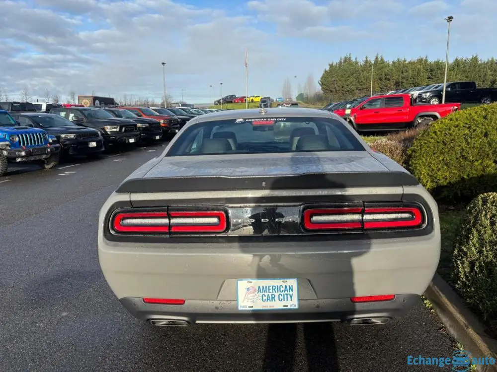 DODGE CHALLENGER