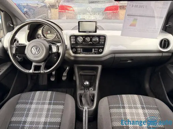 VOLKSWAGEN UP 1.0 60 Up! Club