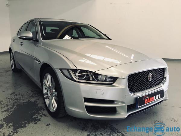 Jaguar XE 2.0 180 PURE GARANTIE 6 MOIS