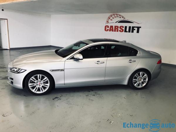 Jaguar XE 2.0 180 PURE GARANTIE 6 MOIS