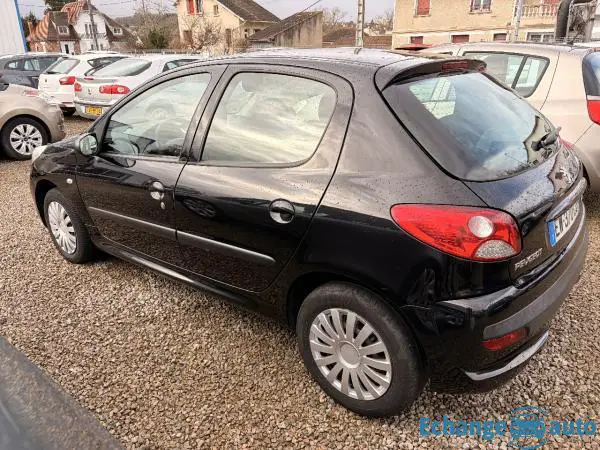 PEUGEOT 206+ 1.4 HDI 70 Urban