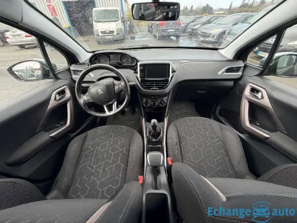 PEUGEOT 2008 1.6 BlueHDi 100ch BVM5 STYLE