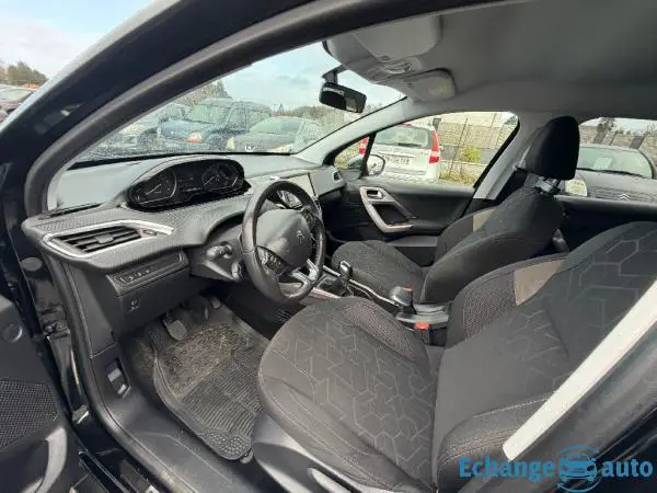 PEUGEOT 2008 1.6 BlueHDi 100ch BVM5 STYLE