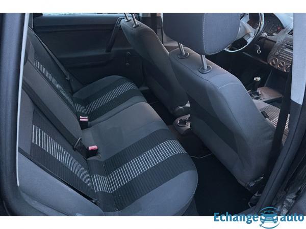 VOLKSWAGEN POLO 1.9 TDI 100 Confortline