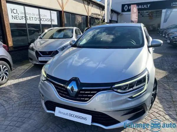 RENAULT MEGANE IV BERLINE Megane IV Berline Blue dCi 115 Techno