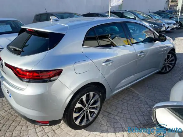 RENAULT MEGANE IV BERLINE Megane IV Berline Blue dCi 115 Techno