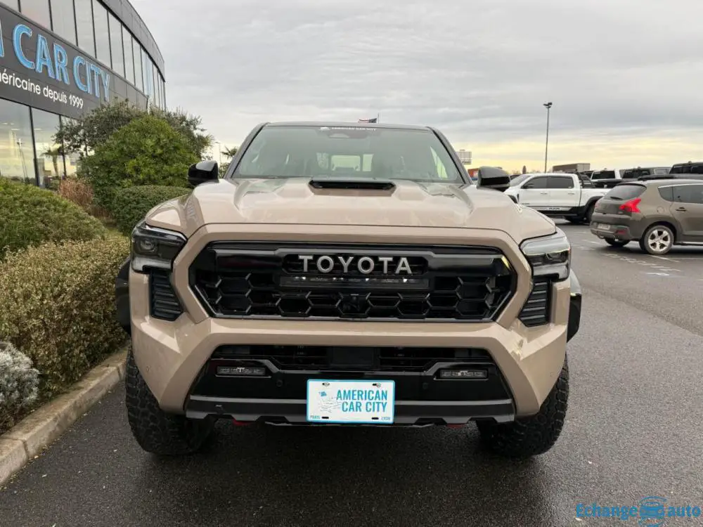 TOYOTA TACOMA