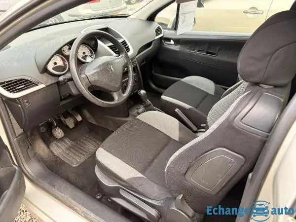 PEUGEOT 207 1.6 HDI 90 Urban