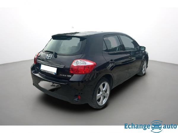 TOYOTA AURIS Hybride 136h Lounge