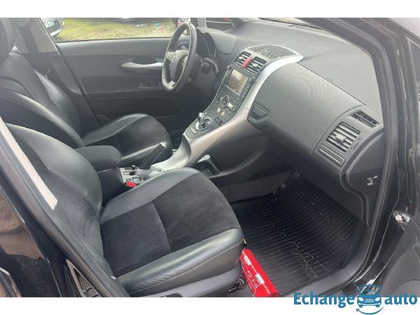 TOYOTA AURIS Hybride 136h Lounge