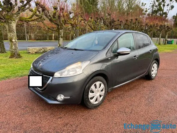 PEUGEOT 208 1.4 HDi 68ch BVM5 Style