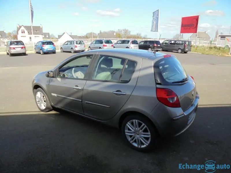 RENAULT CLIO III