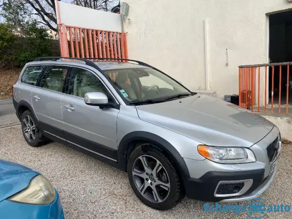 VOLVO XC70 D5 AWD 215 Xénium Geartronic A