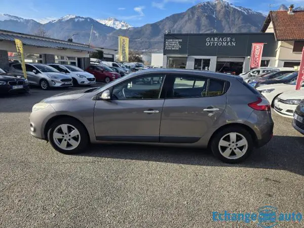 RENAULT MEGANE III TCE 130cv Dynamique