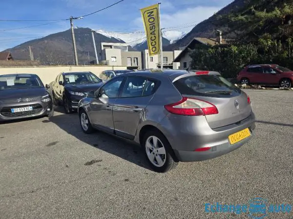RENAULT MEGANE III TCE 130cv Dynamique