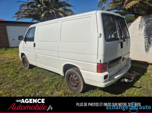 Volkswagen Transporter 2.4d Fourgon 'Pas De CT'