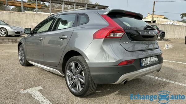 VOLVO V40 CROSS COUNTRY V40 Cross Country 2.0 D3 150 Summum