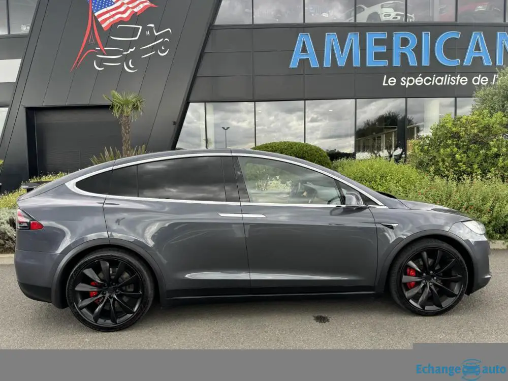TESLA MODEL X