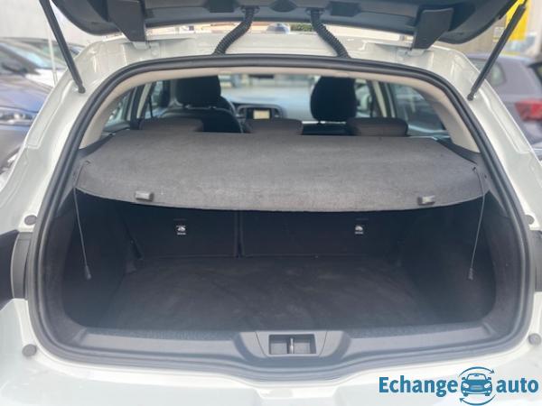 RENAULT MEGANE IV BERLINE Megane IV Berline TCe 140 Evolution