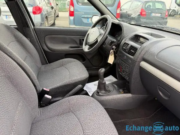 RENAULT CLIO  1.5 dCi 70 Campus Evolution Authentique 