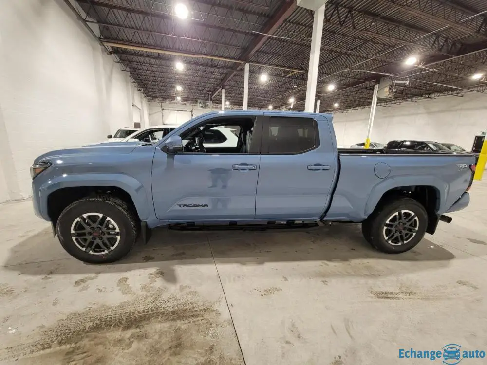 TOYOTA TACOMA