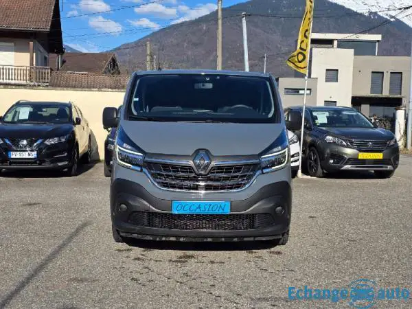 RENAULT TRAFIC 6places DCI 120cv GRAND CONFORT