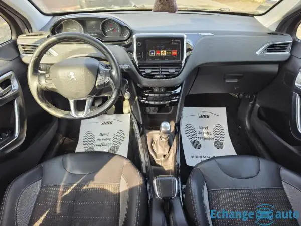 PEUGEOT 2008 1.6 BlueHDi 120ch SetS BVM6 Allure 