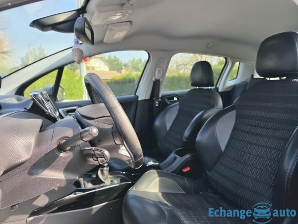 PEUGEOT 2008 1.6 BlueHDi 120ch SetS BVM6 Allure 