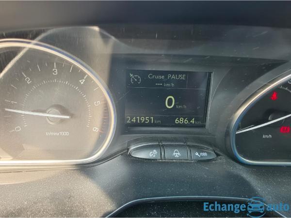 PEUGEOT 2008 1.6 BlueHDi 120ch SetS BVM6 Allure 