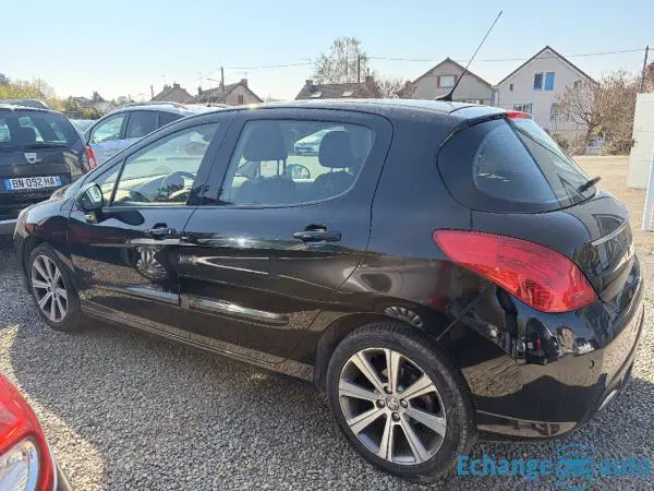 PEUGEOT 308 1.6 HDI 115 Allure