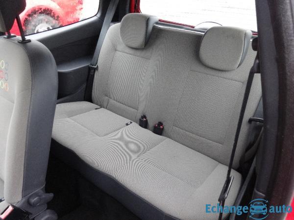 RENAULT TWINGO II 1.2i 60ch