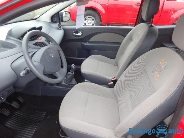 RENAULT TWINGO II 1.2i 60ch