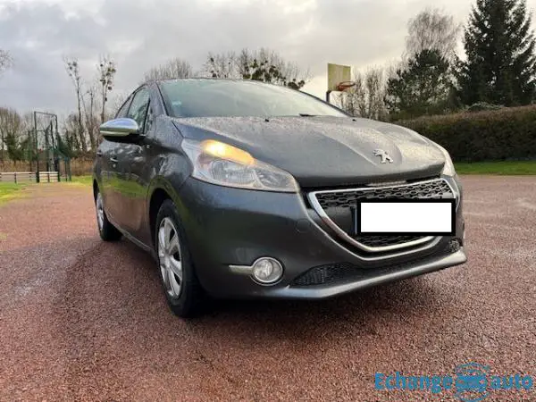 PEUGEOT 208 1.4 HDi 68ch BVM5 Style