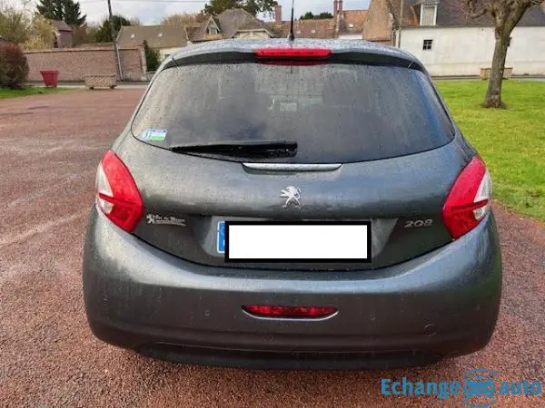 PEUGEOT 208 1.4 HDi 68ch BVM5 Style