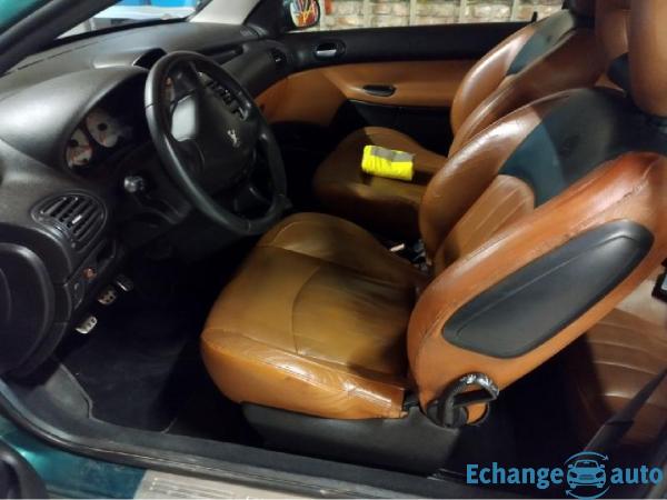 PEUGEOT 206 CC 2.0i 16V Roland Garros