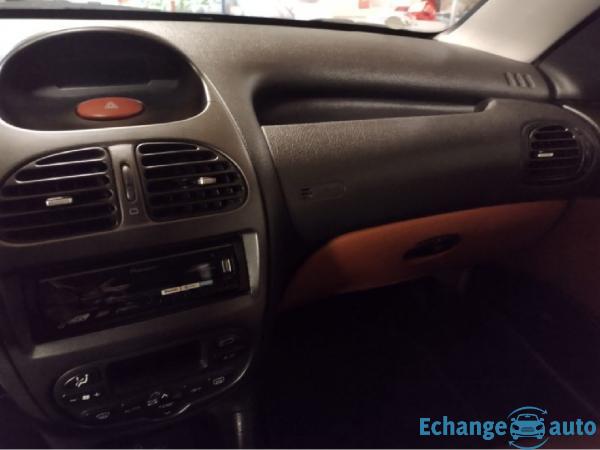 PEUGEOT 206 CC 2.0i 16V Roland Garros