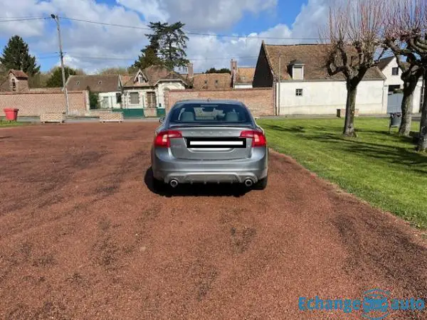 VOLVO S60 D3 150 ch StopetStart R-Design Geartronic A