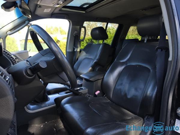 NISSAN PATHFINDER 2.5 dCi 174 ch Elégance 7 places
