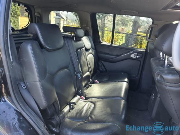 NISSAN PATHFINDER 2.5 dCi 174 ch Elégance 7 places