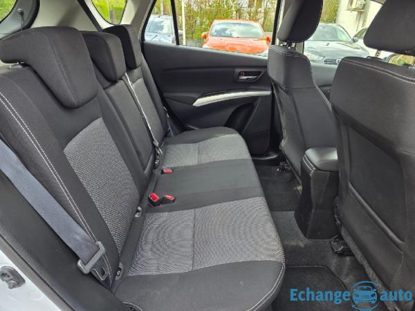 SUZUKI SX4 S-Cross 4x4 1.6 DDiS 120 Allgrip Pack
