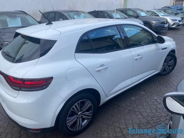 RENAULT MEGANE IV BERLINE Megane IV Berline TCe 140 Evolution