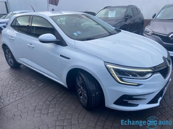 RENAULT MEGANE IV BERLINE Megane IV Berline TCe 140 Evolution