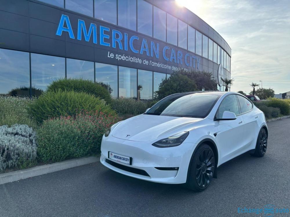 TESLA MODEL Y