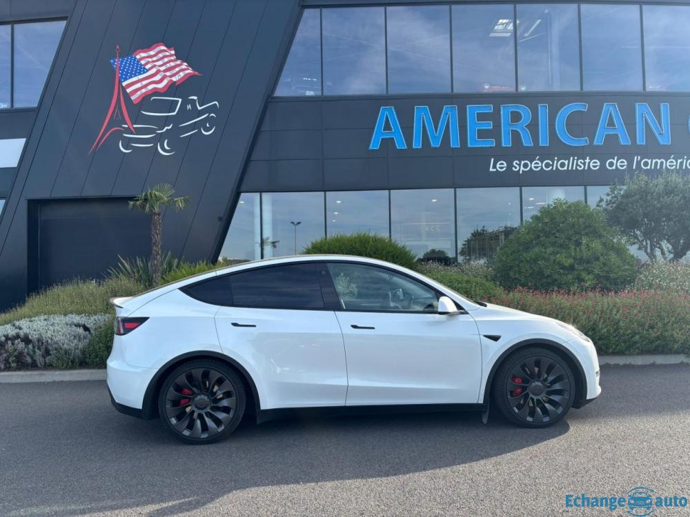 TESLA MODEL Y