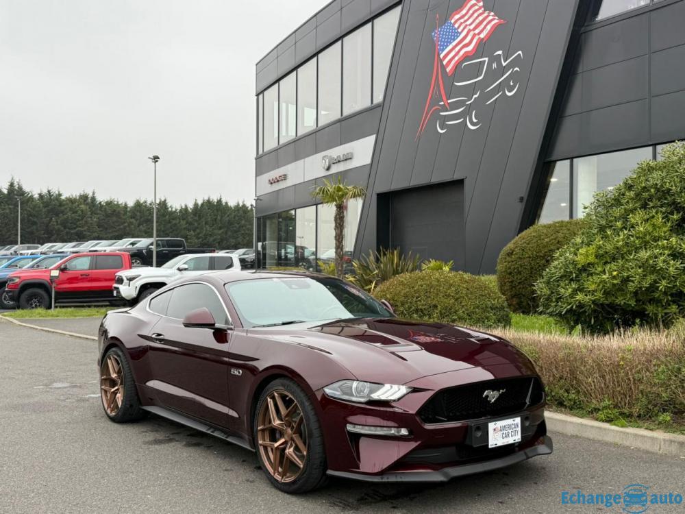 FORD MUSTANG