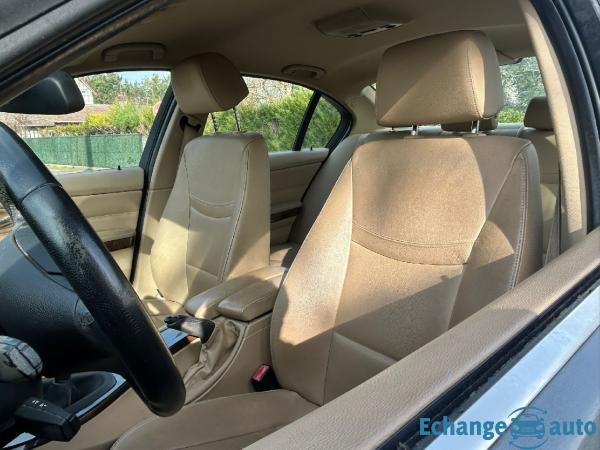 B.M.W. SERIE 3 320i 170 ch Luxe