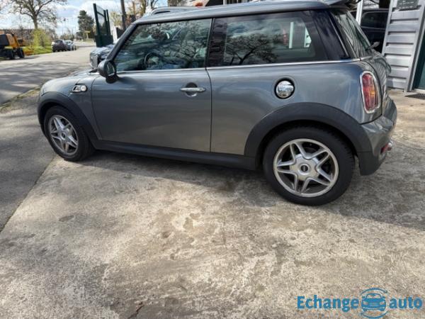 MINI MINI Mini 1.6i - 175 Cooper S 