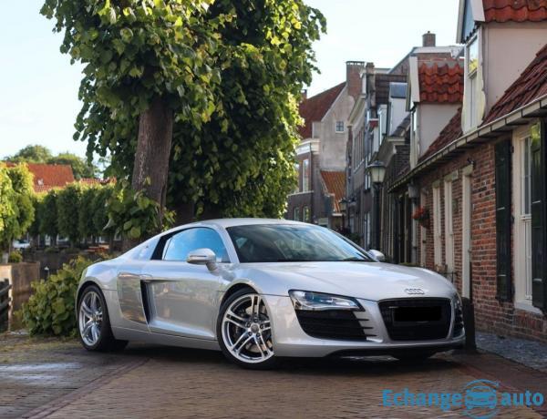 AUDI R8 R8 V8 4.2 FSI 420 Quattro R-Tronic