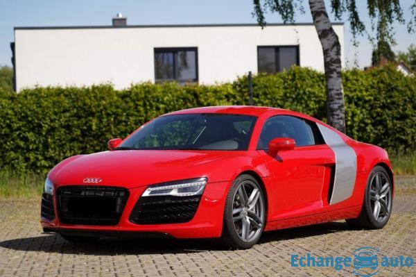 AUDI R8 R8 V8 4.2 FSI 430 Quattro